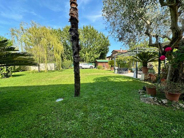 Villa Bifamiliare in vendita, Camaiore lido di