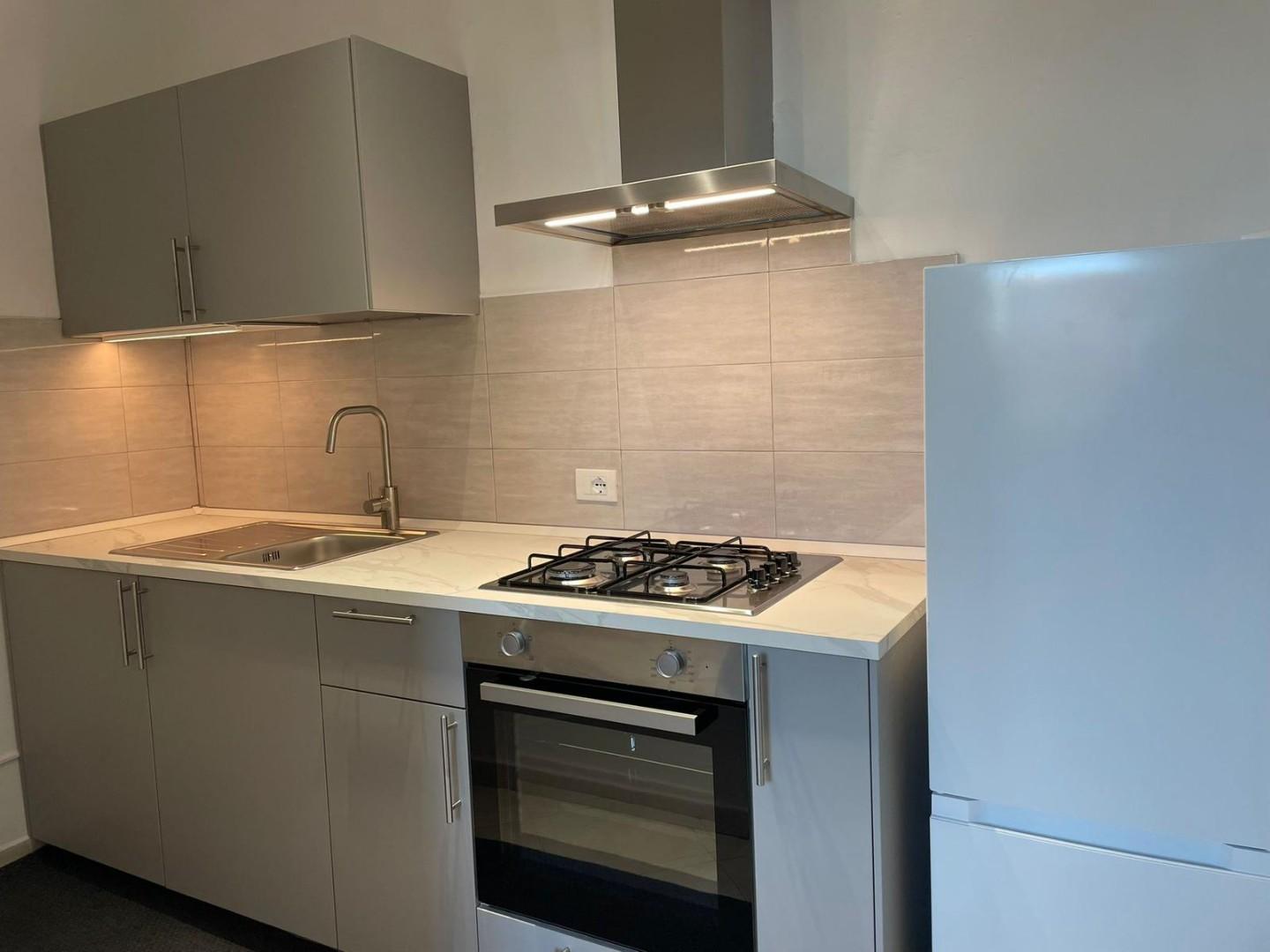 Trilocale arredato in affitto, Livorno centro