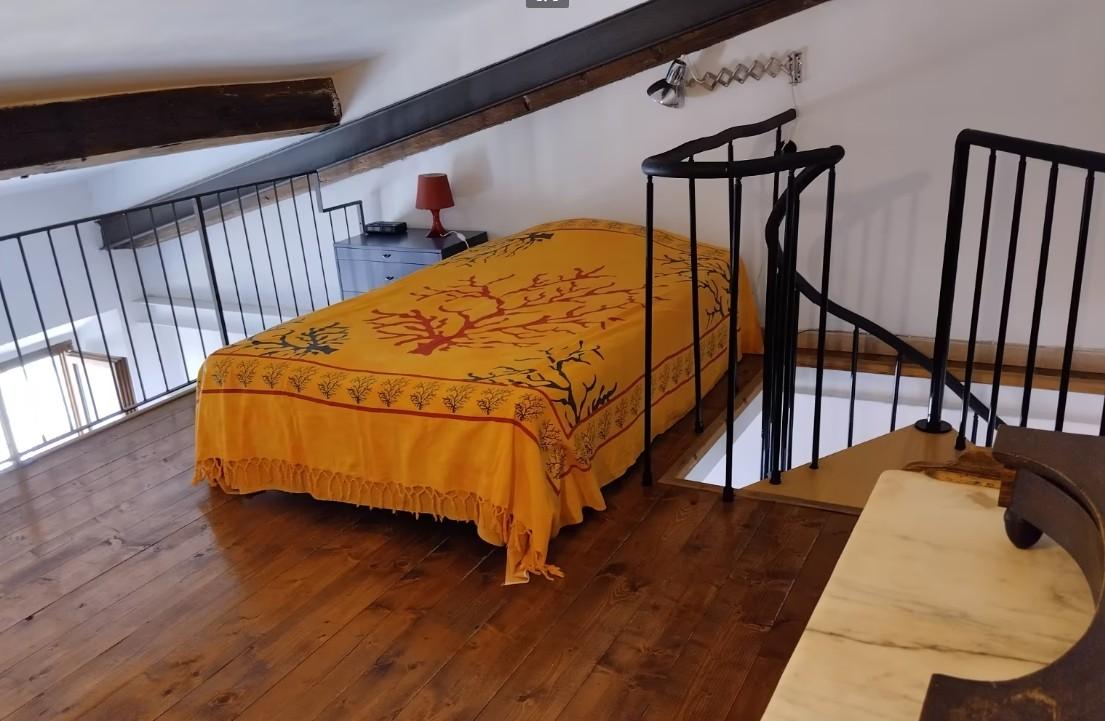 Trilocale arredato in affitto, Livorno centro