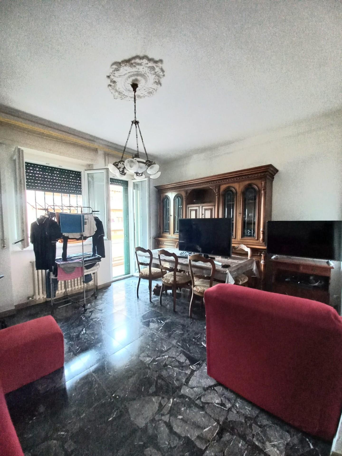 Quadrilocale arredato in affitto a Livorno