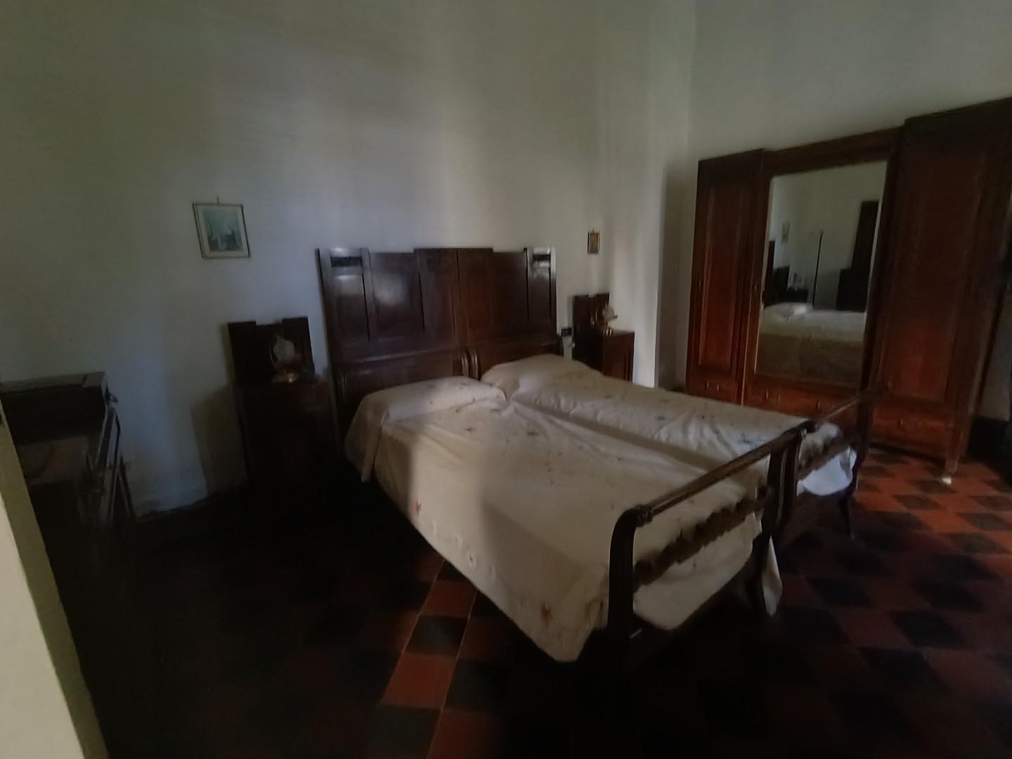 Appartamento da ristrutturare, Livorno centro