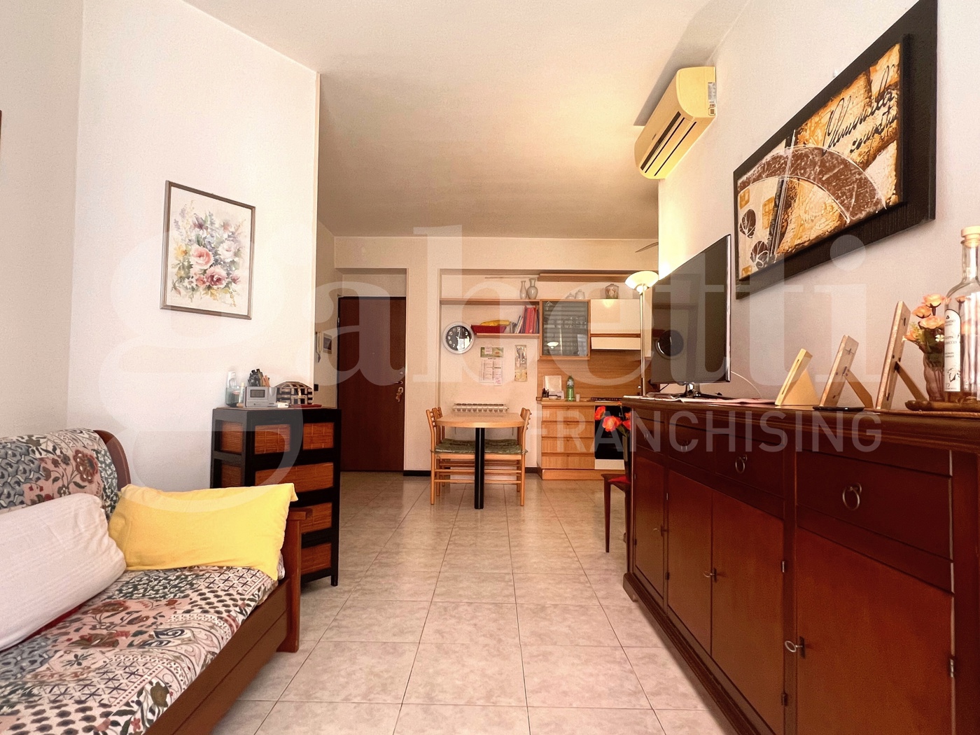 Bilocale arredato in affitto a Milano