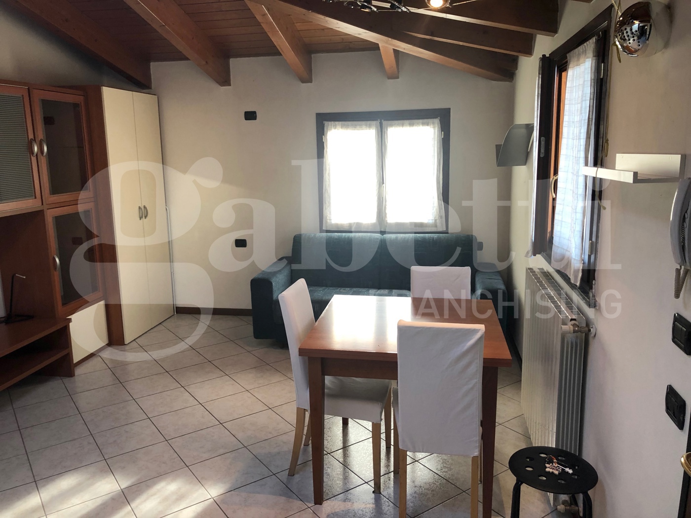 Monolocale arredato in affitto a Cologno Monzese