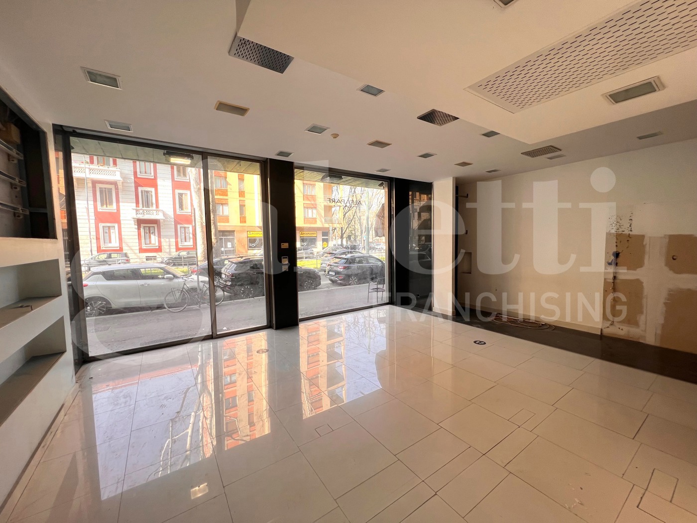 Negozio a basso consumo a Milano