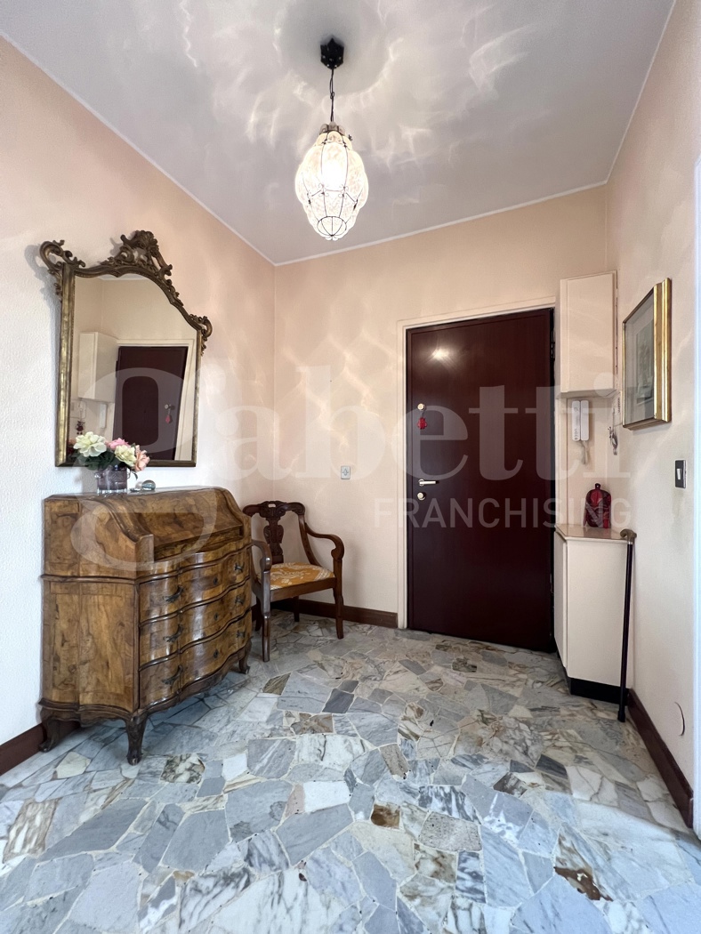 Trilocale da ristrutturare a Milano