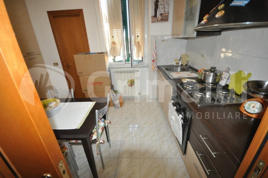 Trilocale arredato in affitto a La Spezia