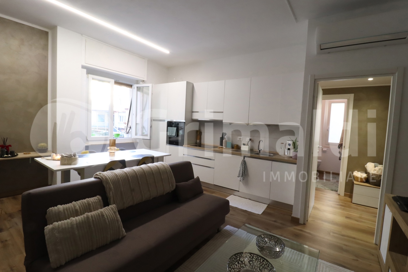 Quadrilocale arredato in affitto a La Spezia