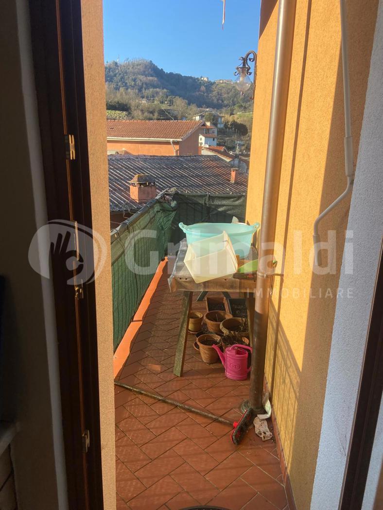 Appartamento con giardino a Beverino