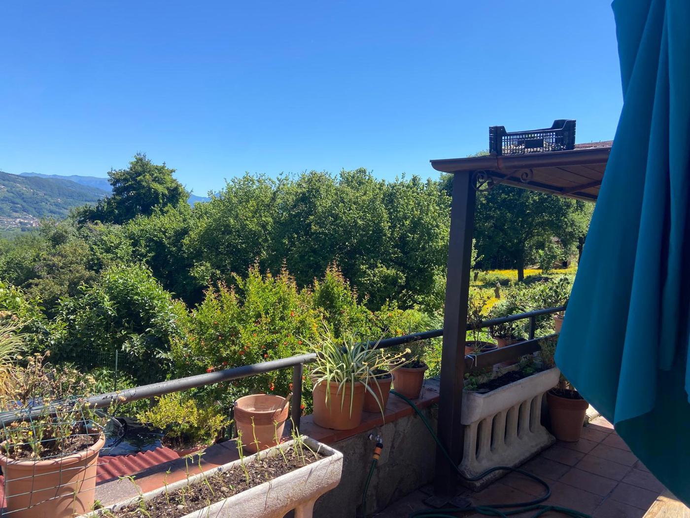Villa in vendita a Vezzano Ligure