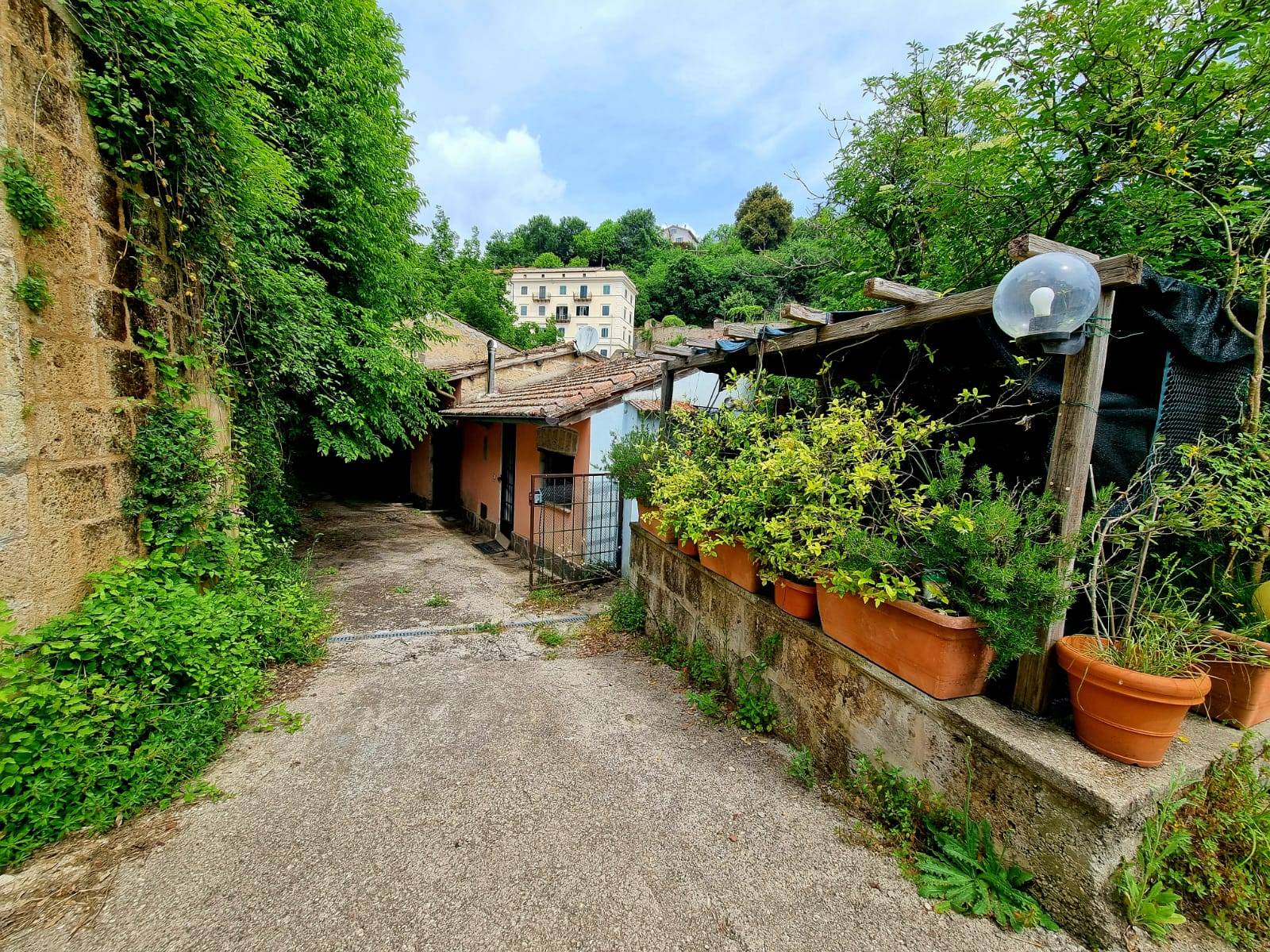 casa indipendente in vendita a Caprarola, Centro storico