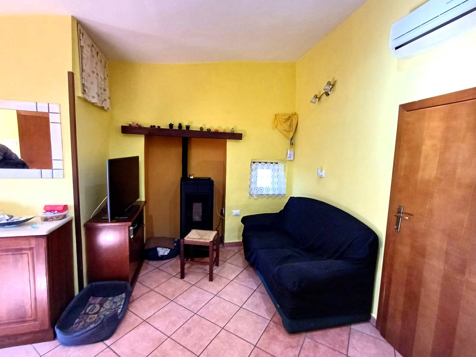 Appartamento in vendita a Caprarola, Centro storico