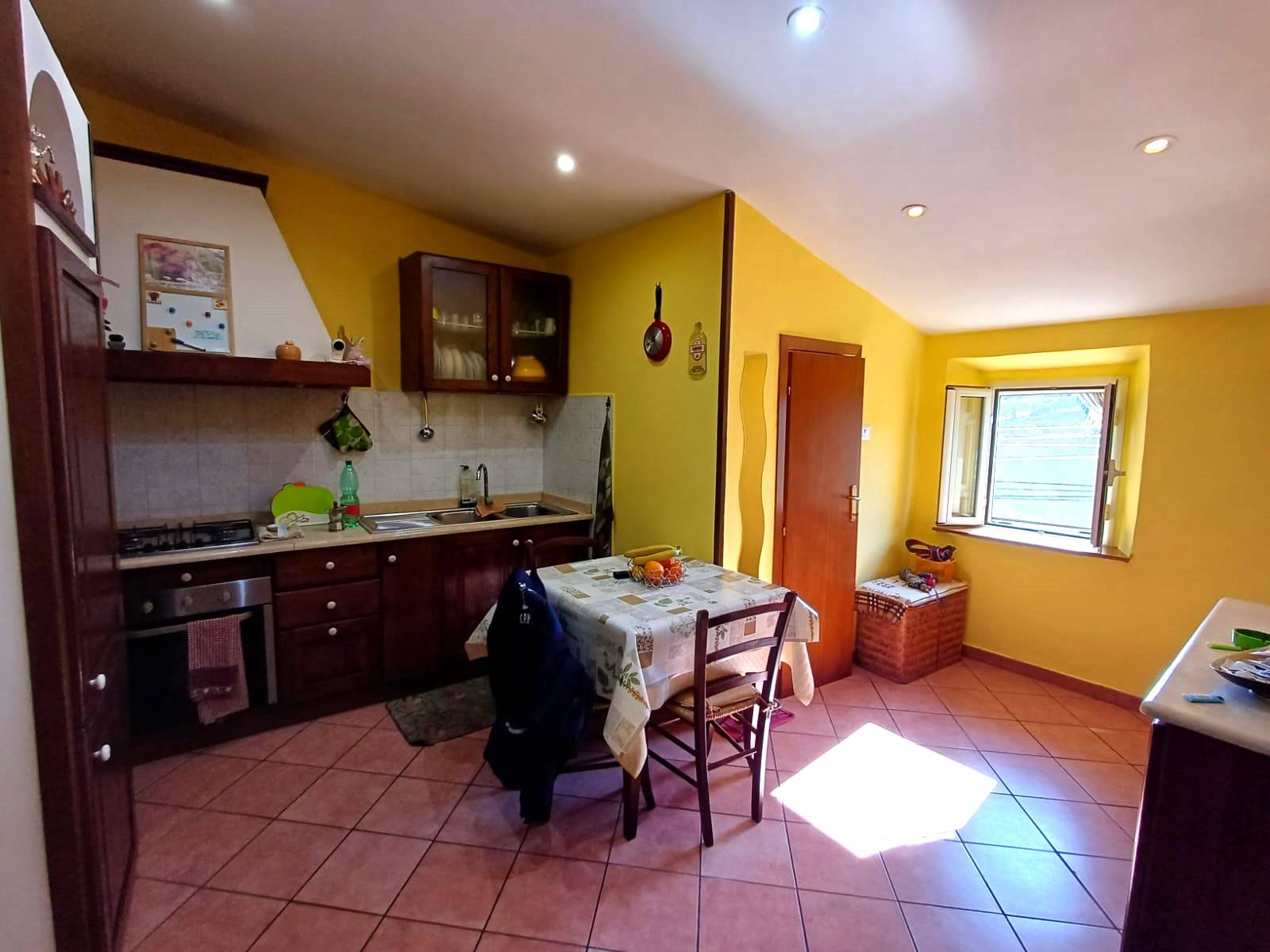 Appartamento in vendita a Caprarola, Centro storico