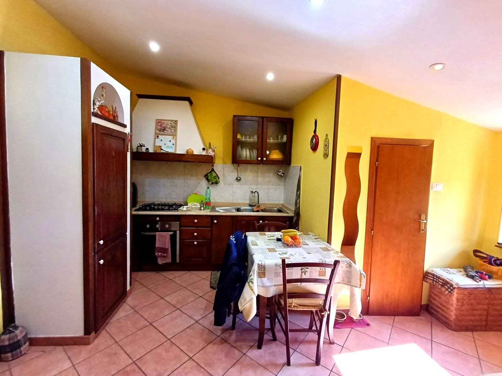 Appartamento in vendita a Caprarola, Centro storico