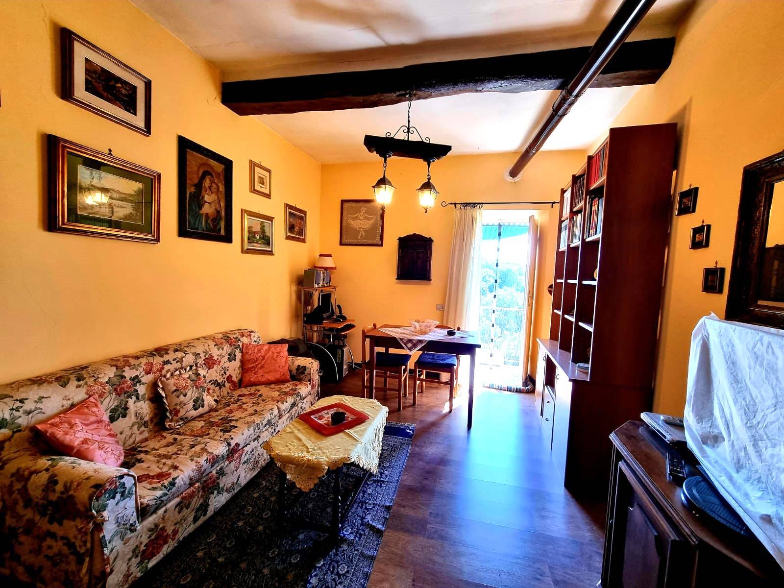 Appartamento in vendita a Caprarola, Centro storico