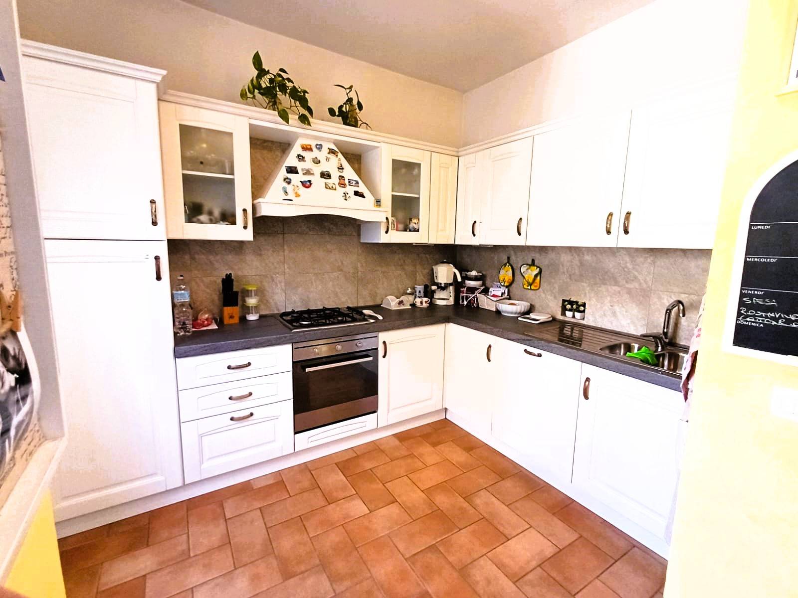 Appartamento in vendita a Caprarola, Centro storico