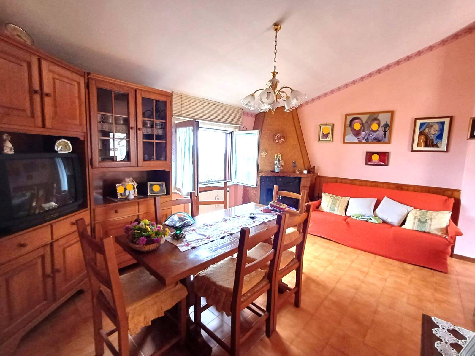 Mansarda in vendita a Caprarola, Localit Paradisa