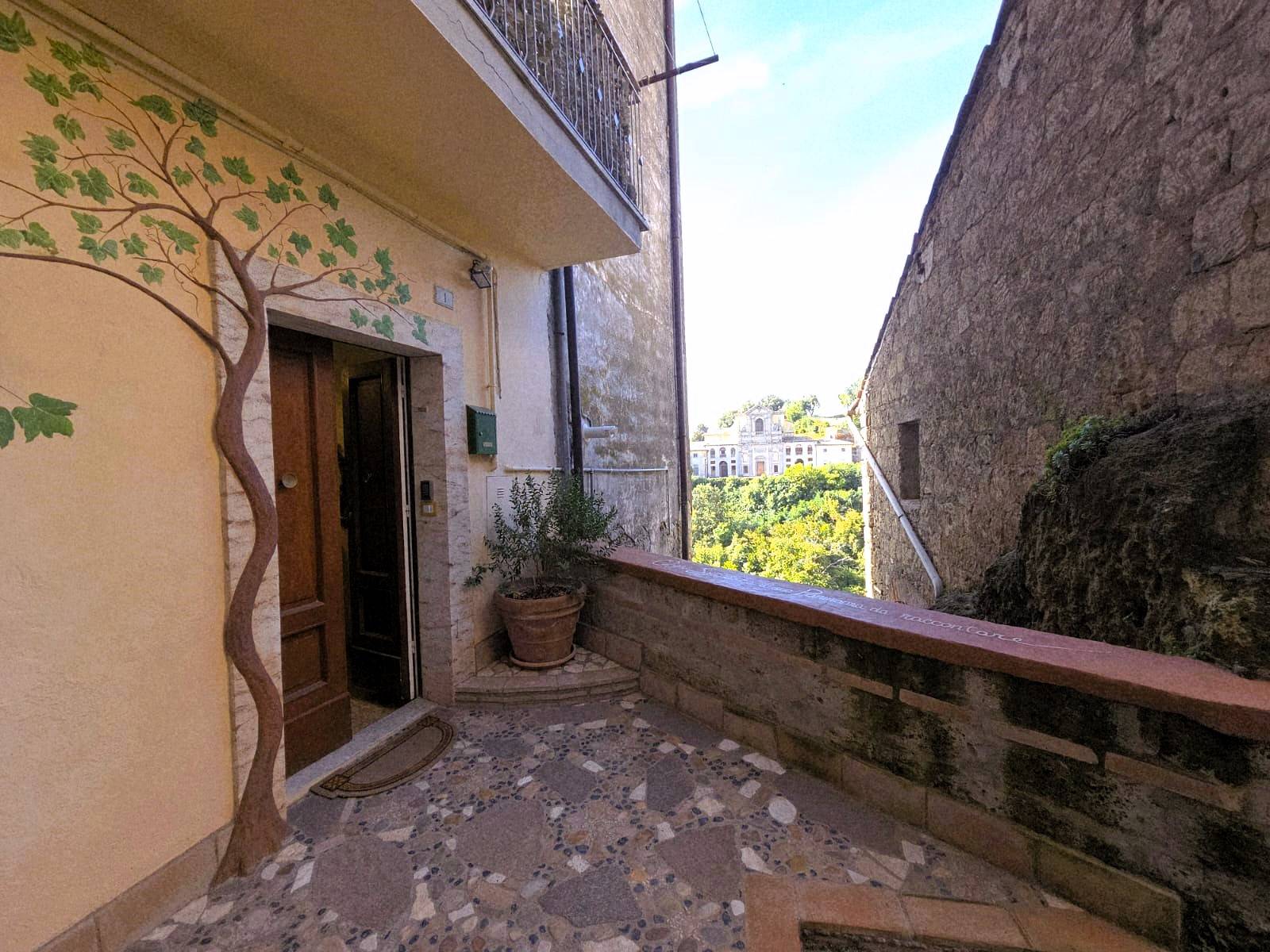 Appartamento in affitto a Caprarola, Centro storico