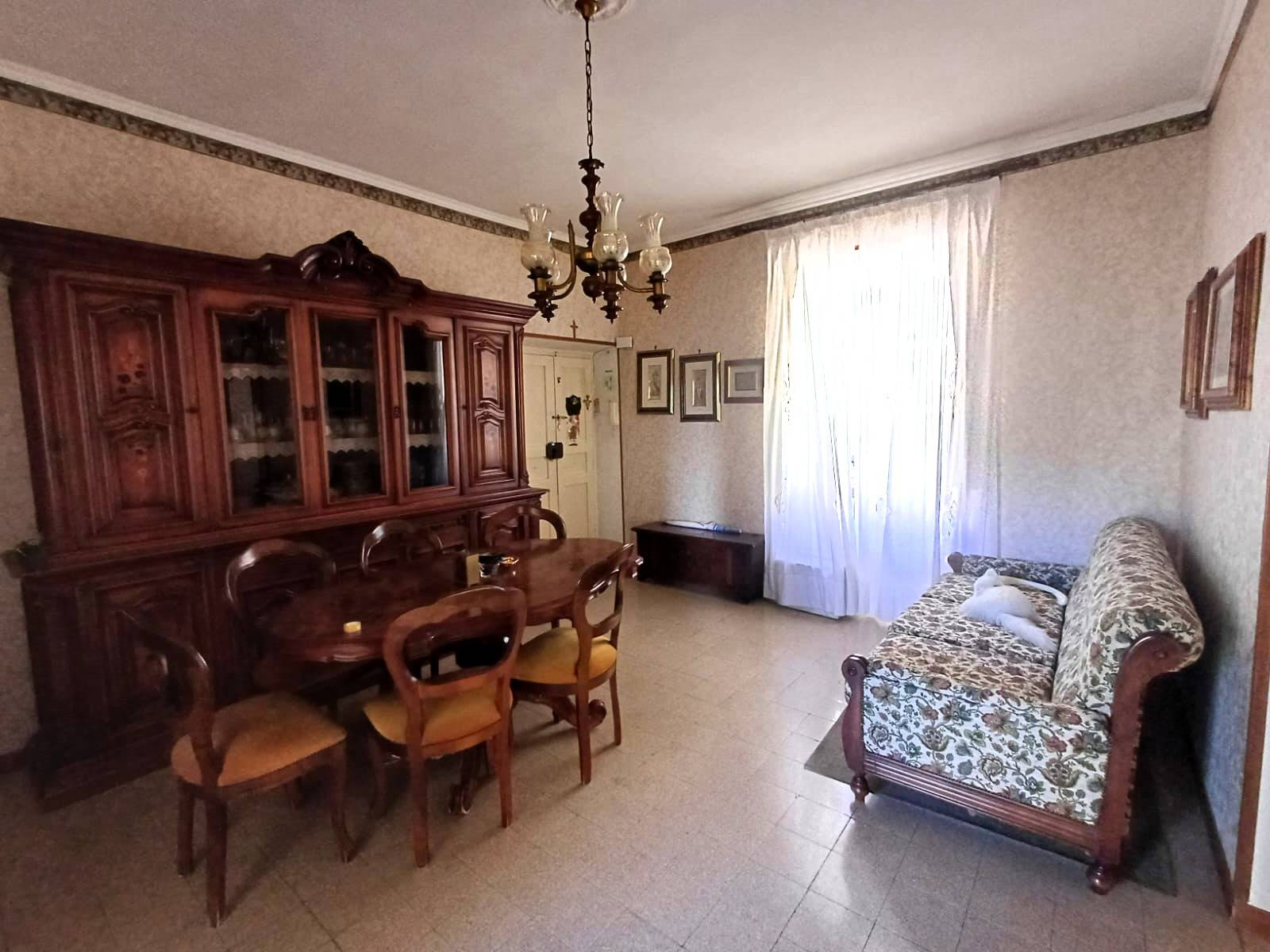 Appartamento in vendita a Caprarola