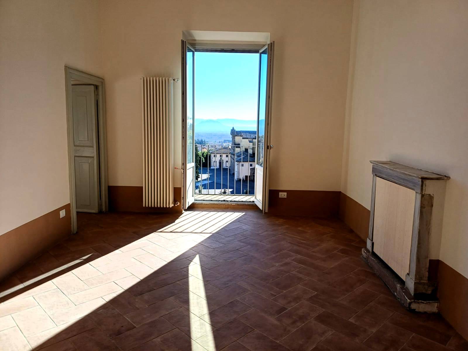 Appartamento in vendita a Caprarola, Centro storico