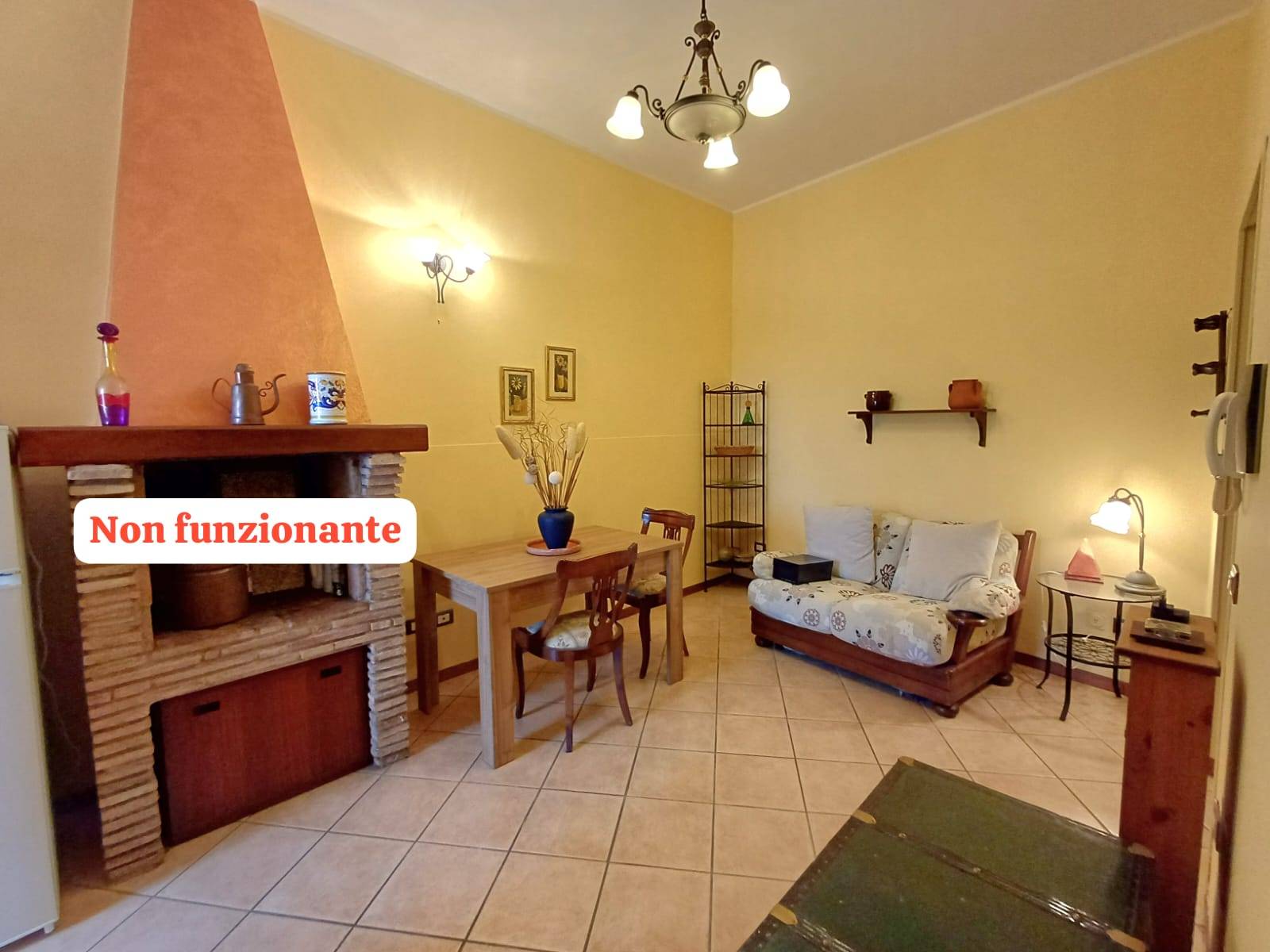 Appartamento in vendita a Caprarola, Centro storico