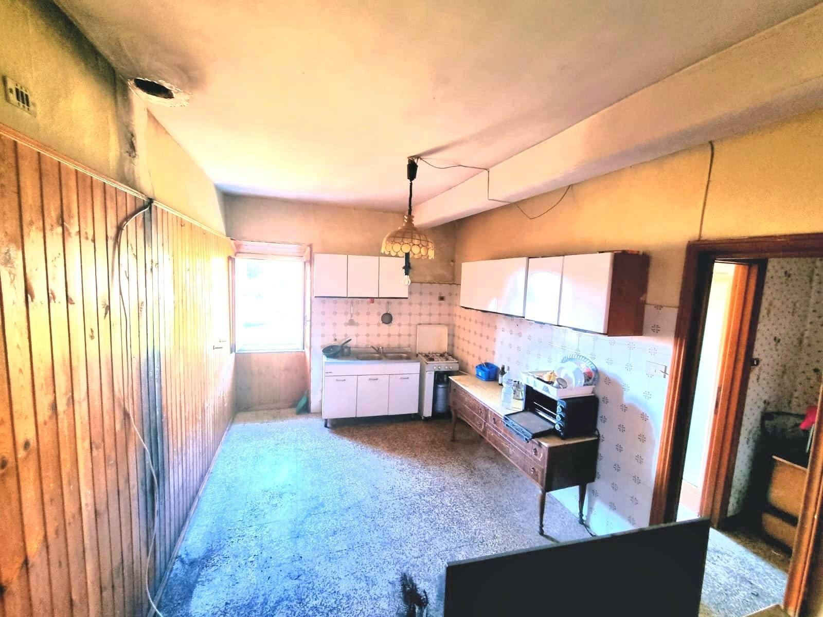 Appartamento in vendita a Caprarola, Centro storico