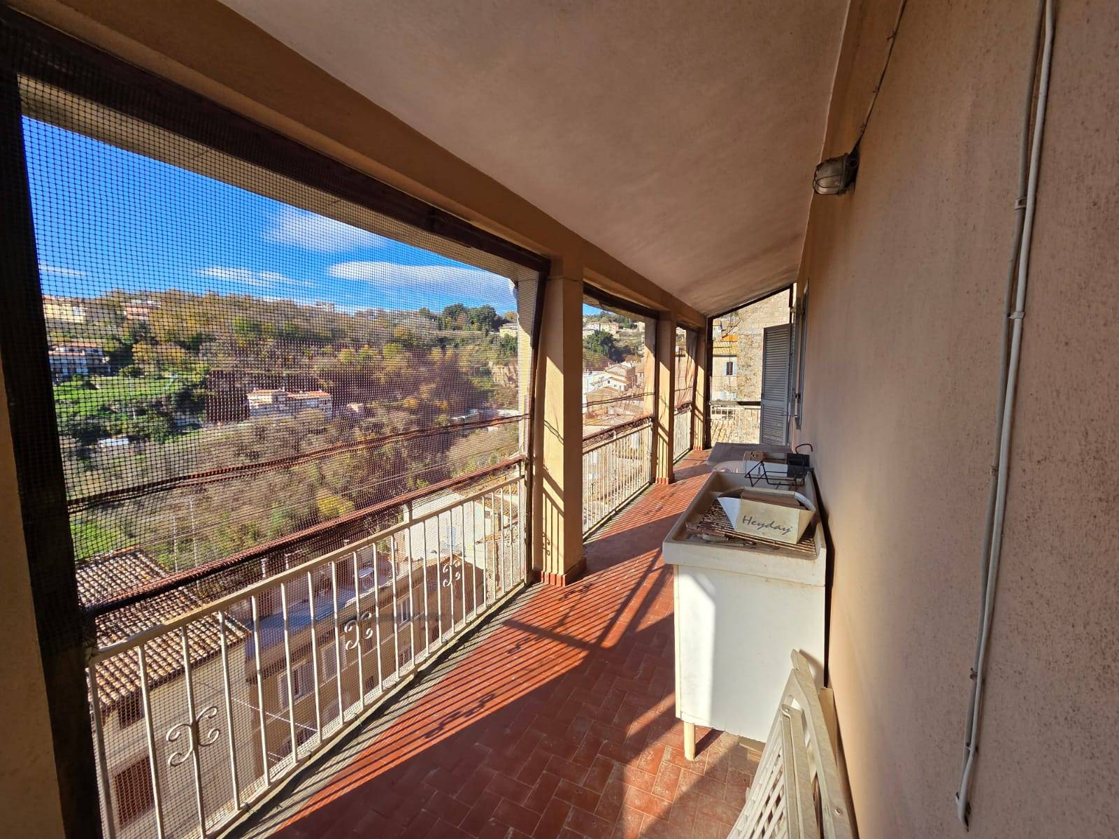 Appartamento in vendita a Caprarola, Centro storico