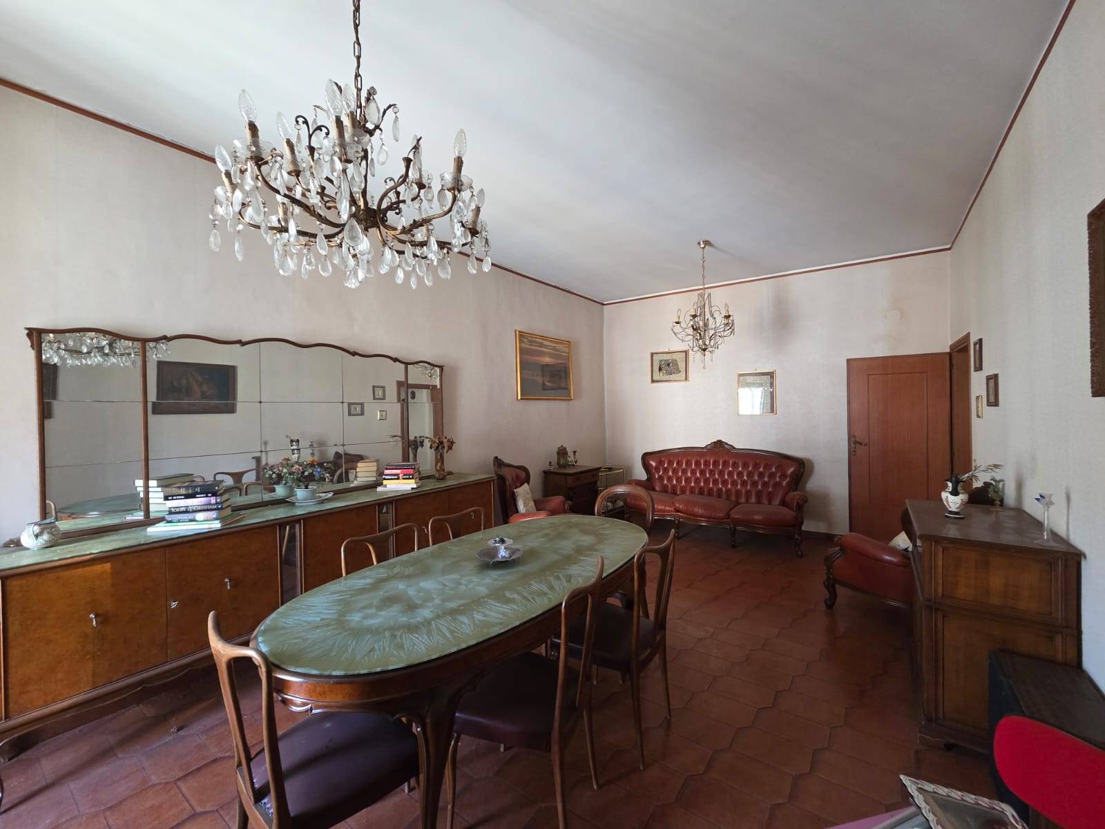 Appartamento in vendita a Caprarola, Centro storico