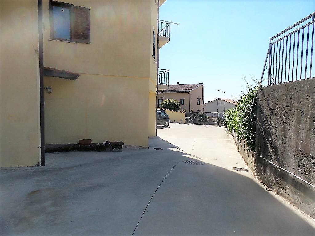 Box o garage in vendita a Caprarola, Localit Paradisa