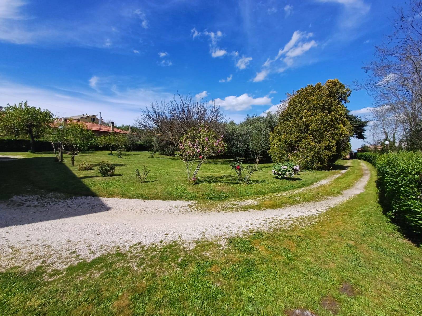 Villa in vendita a Caprarola