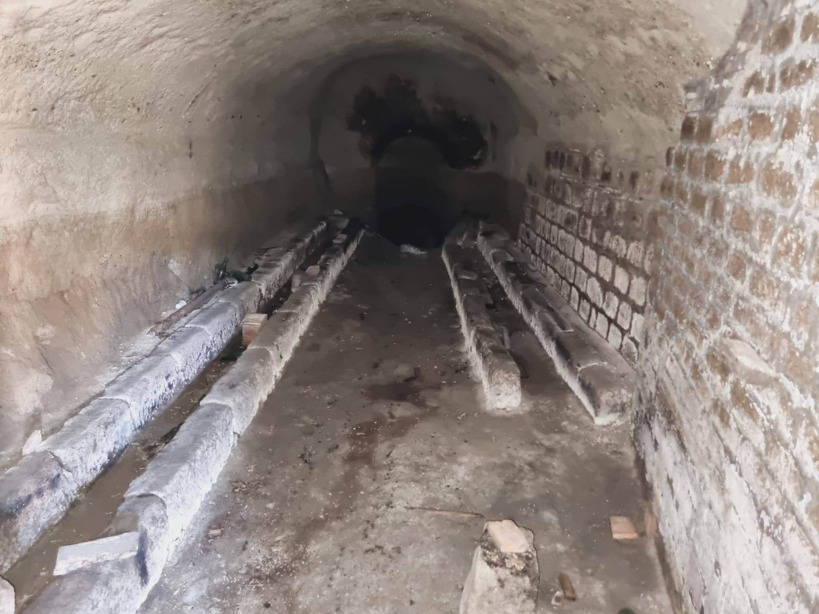 magazzino in vendita a Caprarola, Centro storico