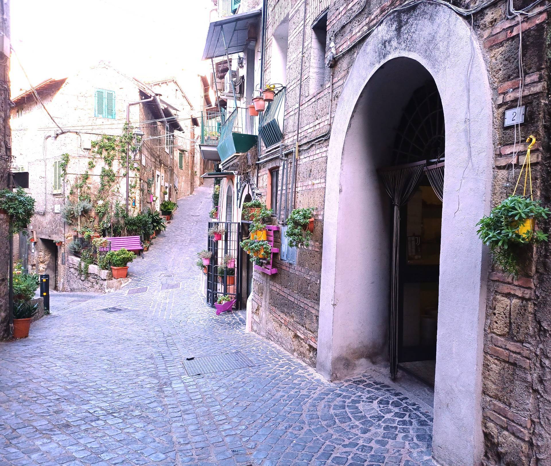 magazzino in vendita a Caprarola, Centro storico