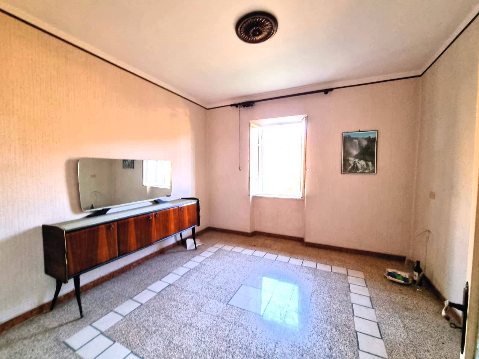 Appartamento in vendita a Caprarola, Centro storico