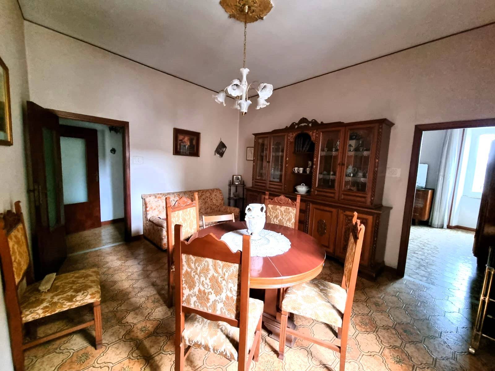 Appartamento in vendita a Caprarola, Centro storico