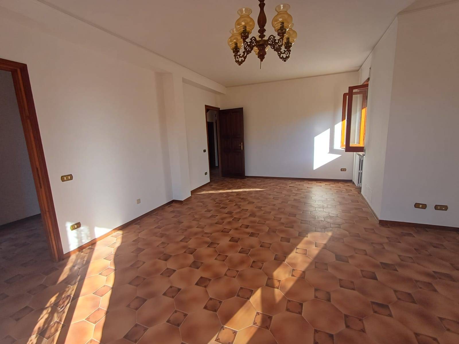 Bifamiliare in vendita a Caprarola