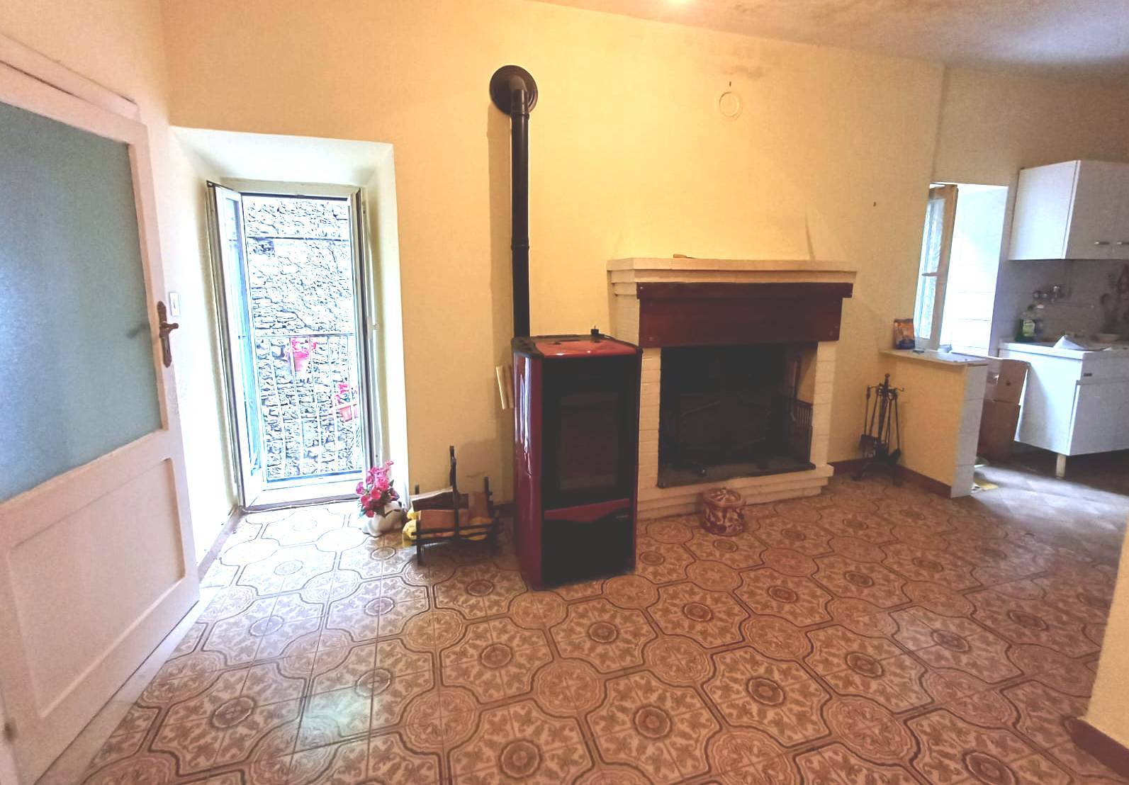 Appartamento in vendita a Caprarola, Centro storico