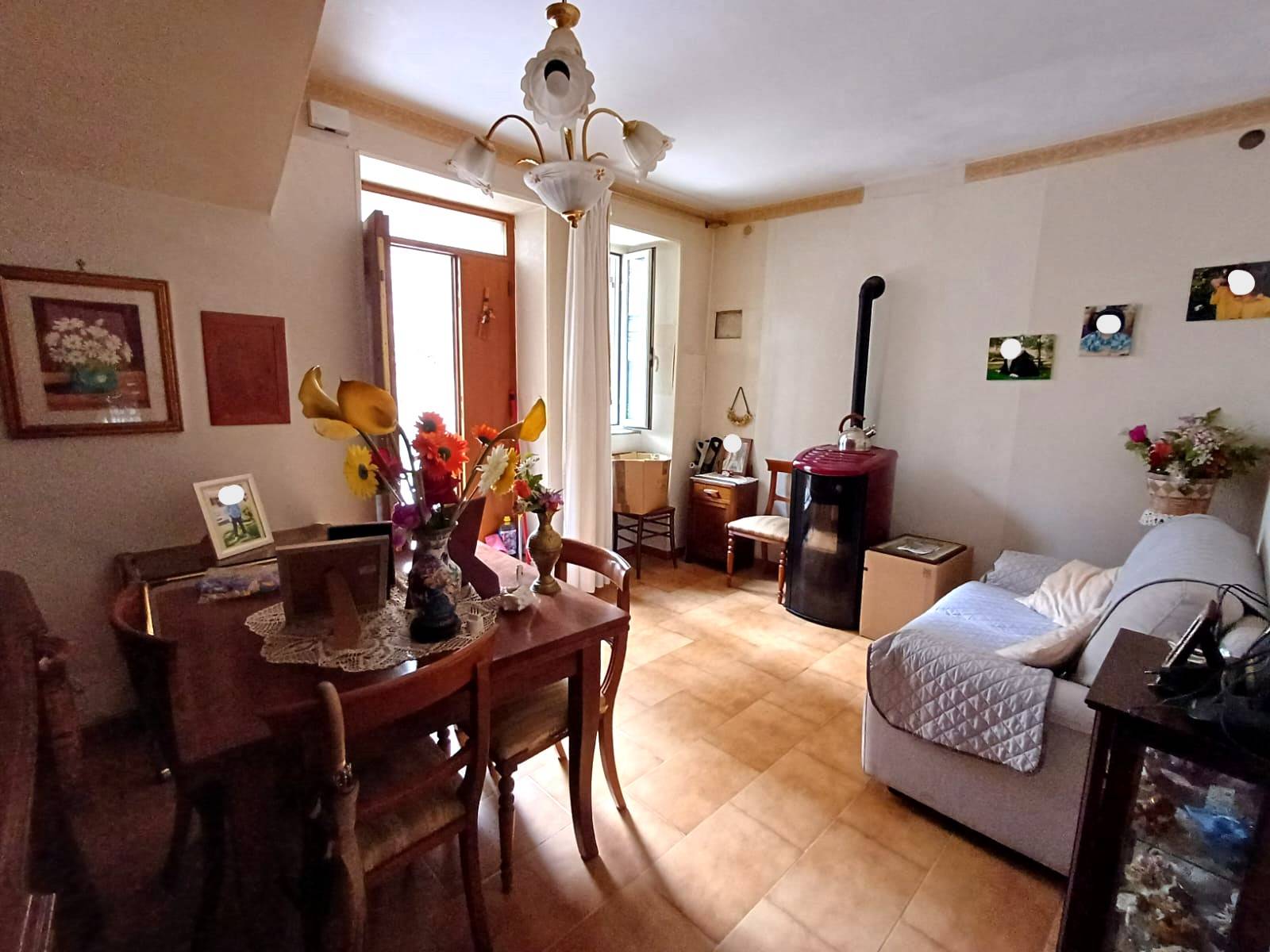 Appartamento in vendita a Caprarola, Centro storico