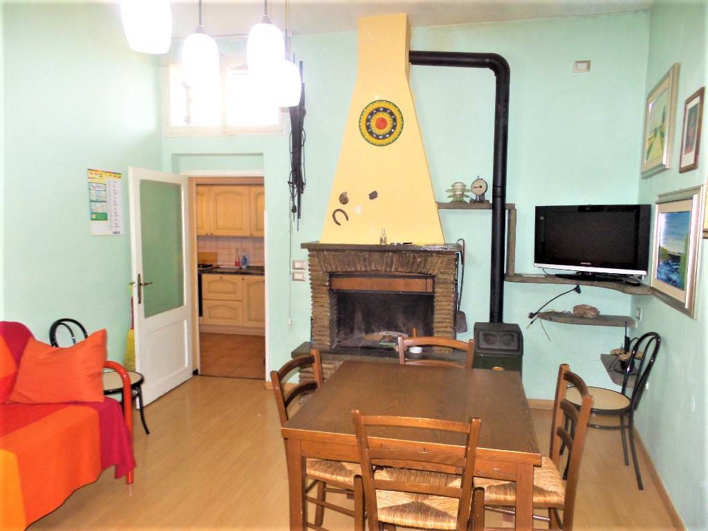 Appartamento in vendita a Caprarola, Centro storico