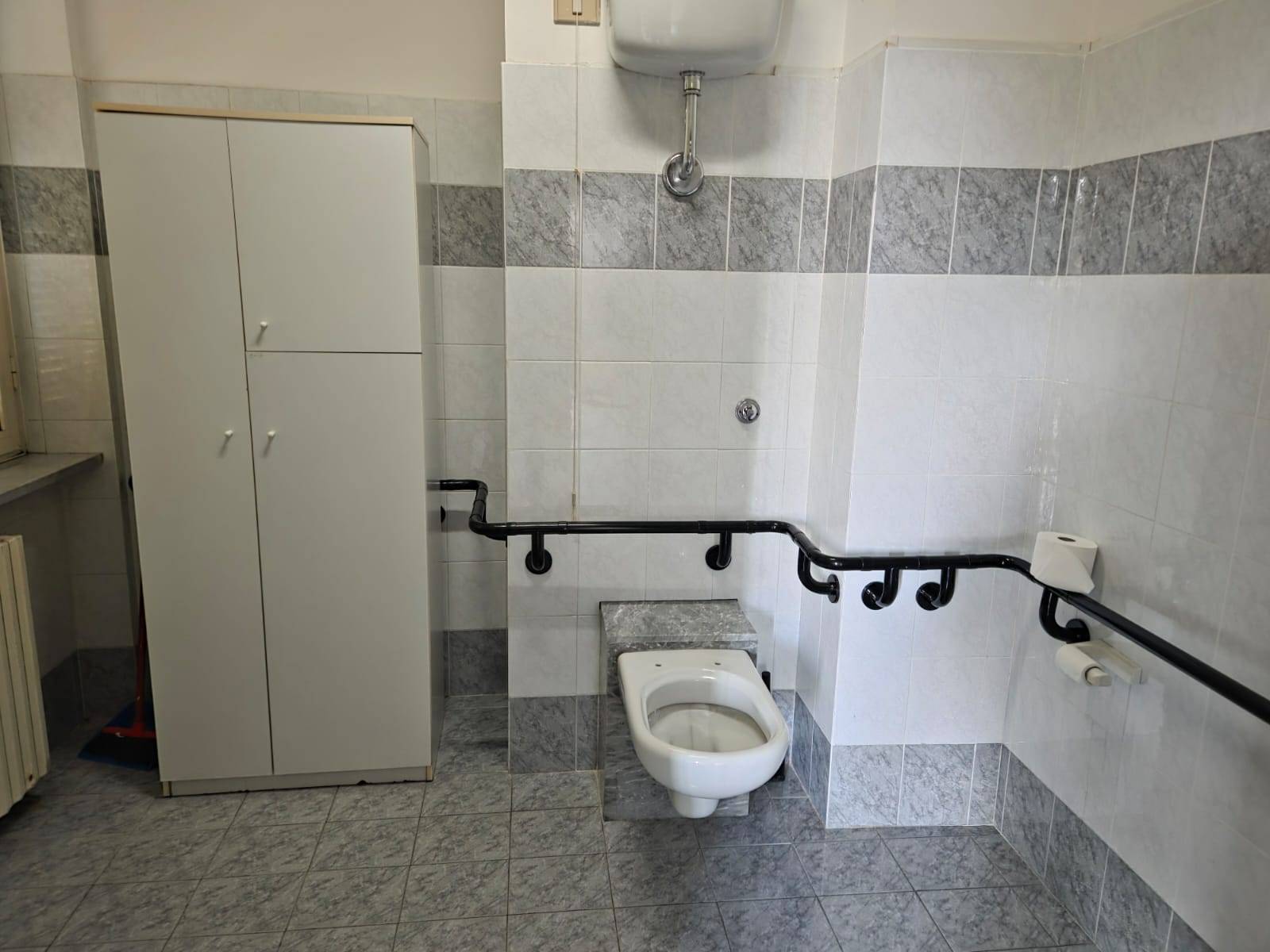 Studio/Ufficio in affitto a Caprarola