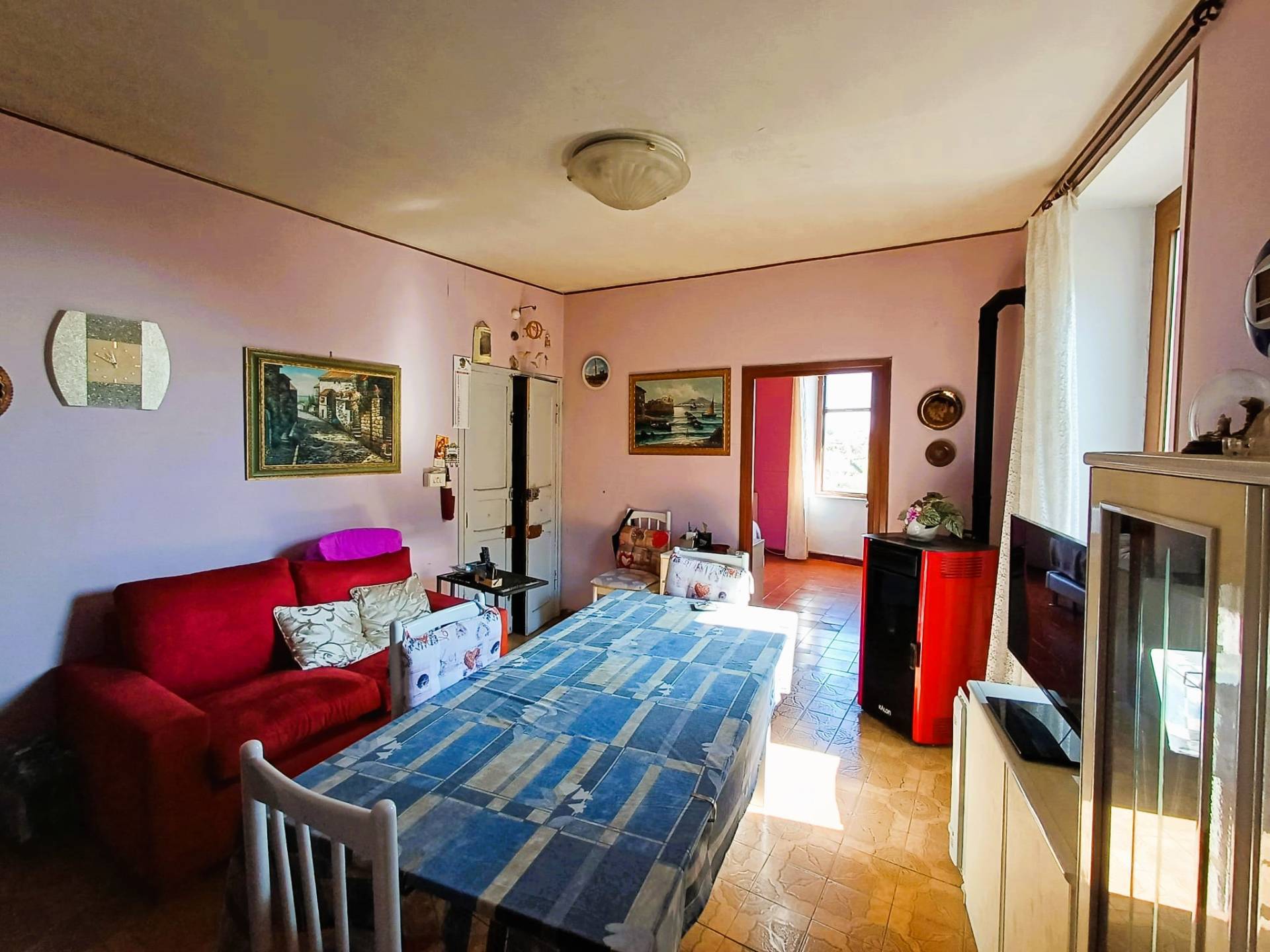 Appartamento in vendita a Caprarola, Centro storico