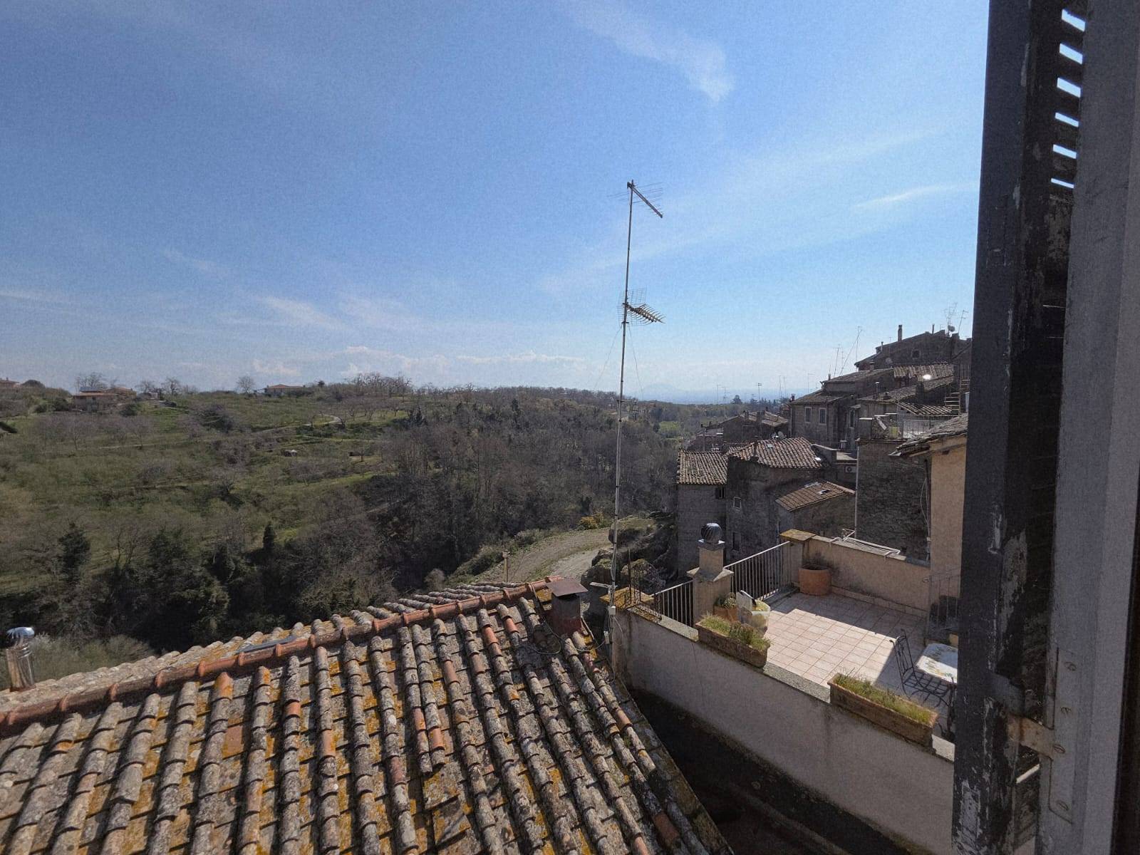 Appartamento in vendita a Caprarola, Centro storico