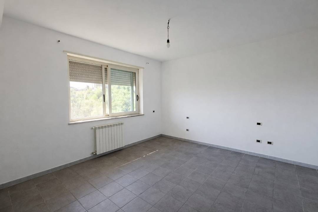 Appartamento in vendita a Caprarola