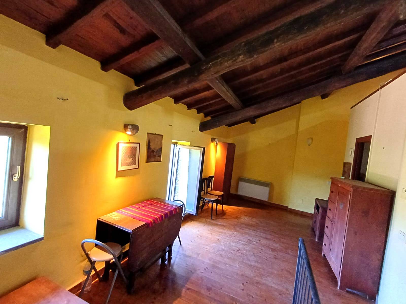 Casa cielo/terra in vendita a Caprarola, Centro storico