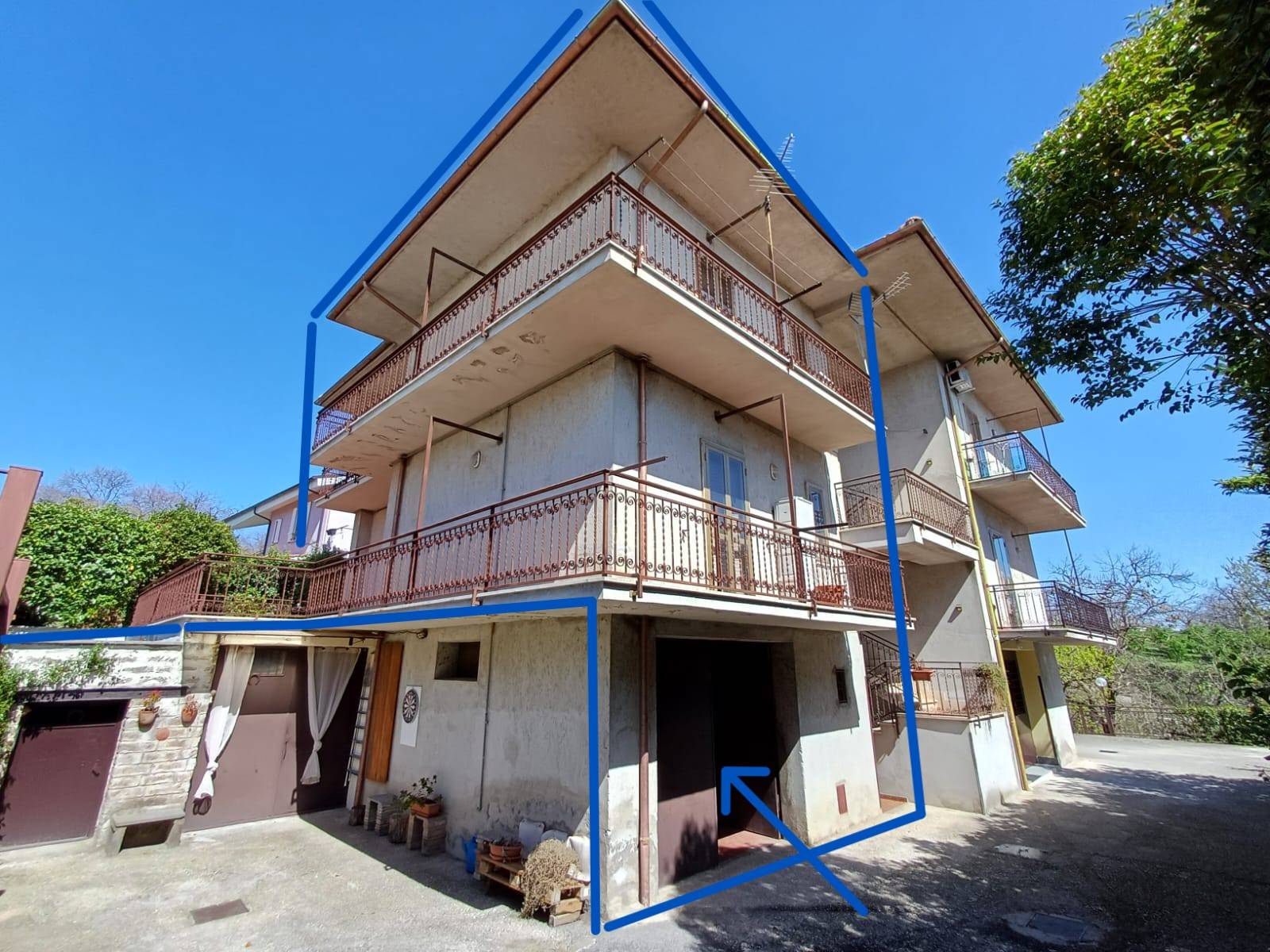 Casa cielo/terra in vendita a Caprarola