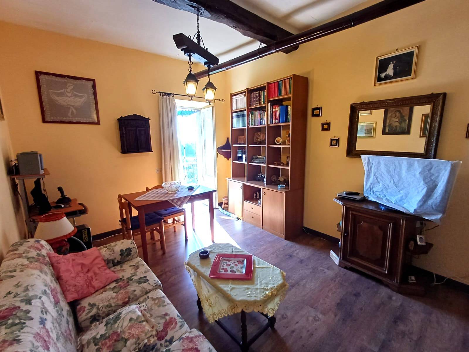 Appartamento in vendita a Caprarola, Centro storico