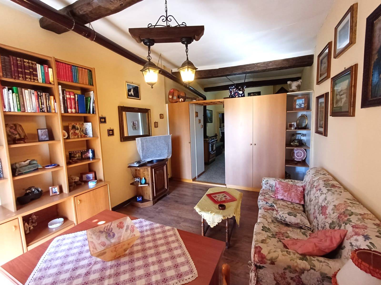 Appartamento in vendita a Caprarola, Centro storico