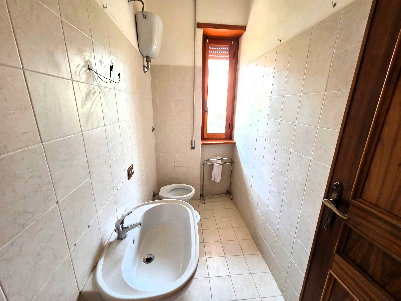 Casa cielo/terra in vendita a Caprarola
