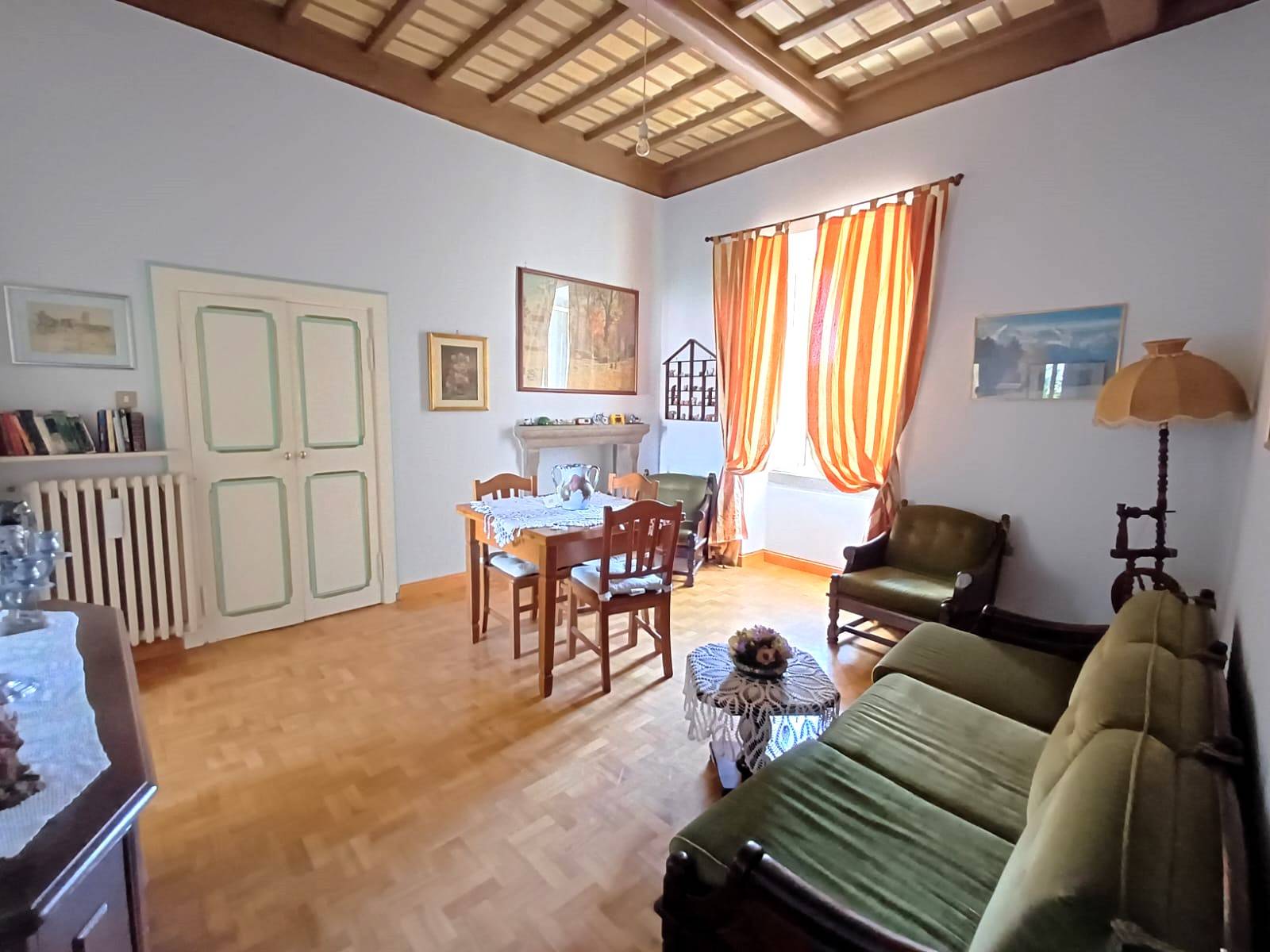 Appartamento in vendita a Caprarola, Centro storico
