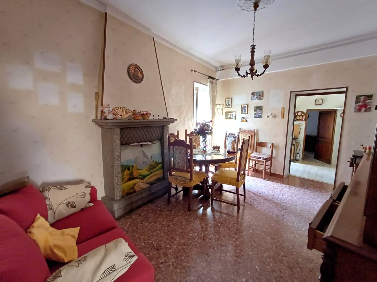 Appartamento in vendita a Caprarola, Centro storico