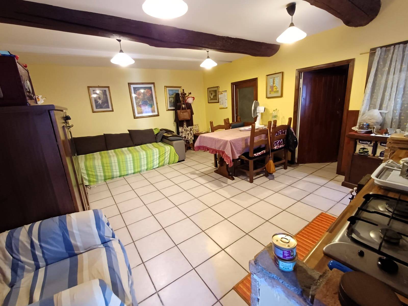 Appartamento in vendita a Caprarola, Centro storico