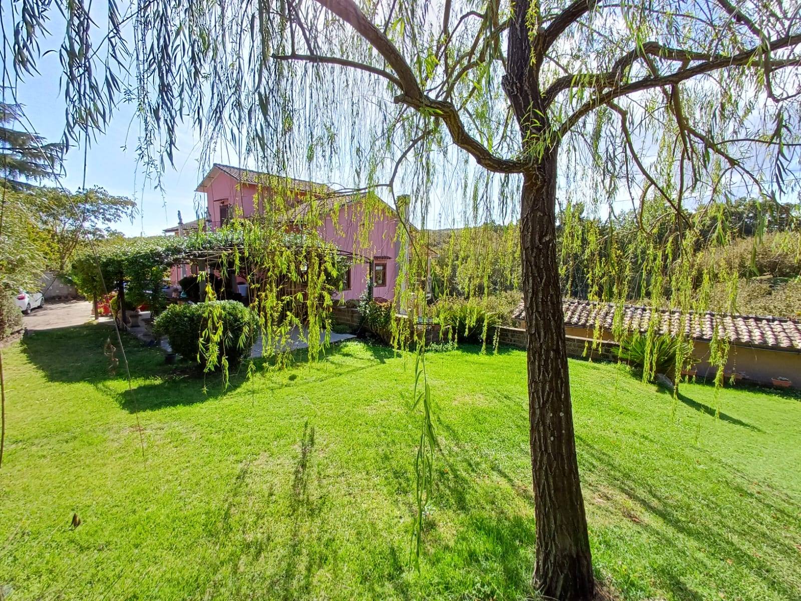 Casale in vendita a Caprarola